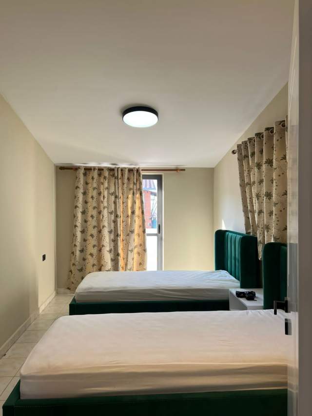 Tirane, jepet me qera apartament 2+1+A+BLK Kati 5, 100 m² 40.000 Leke (5maj)