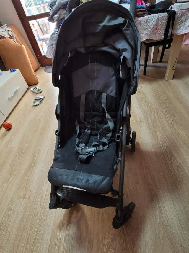 Tirane, Shes karroce Chicco 100 Euro