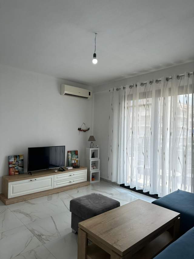 Vlore, jepet me qera apartament 1+1+BLK Kati 2, 64 m² 280 Euro (Orikum)