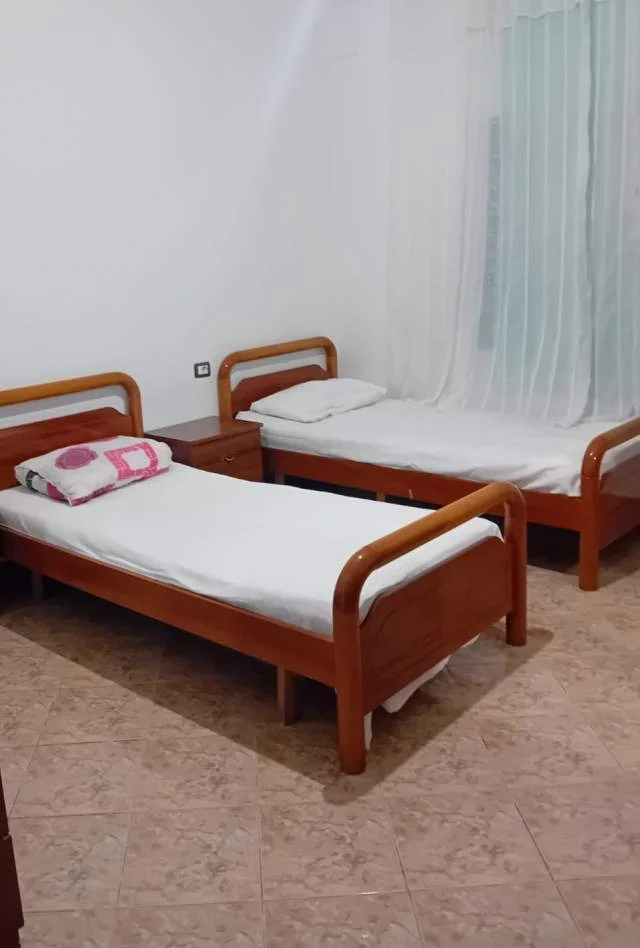 Tirane, jepet me qera Vile 1+1 Kati 2, 50 m² 24.000 Leke (Mbrapa ARC Hotel Astir)