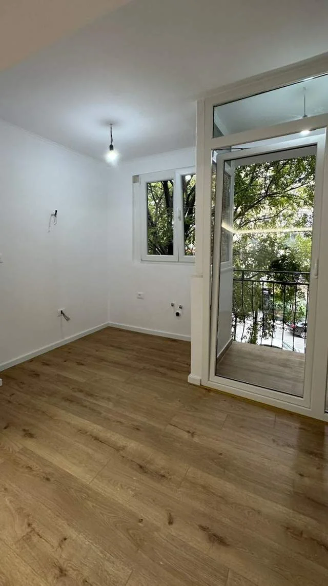Tirane, shitet apartament 3+1+BLK Kati 3, 86 m² 158.000 Euro (rruga sander prosi)