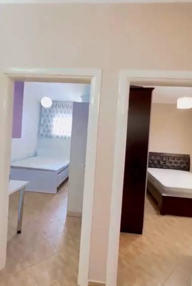 Tirane, jepet me qera apartament 2+1 Kati 2, 90 m² 35.000 Leke (muhamed deliu)