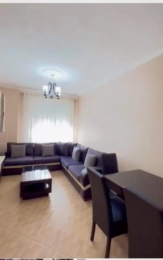Tirane, jepet me qera apartament 2+1 Kati 2, 90 m² 35.000 Leke (muhamed deliu)