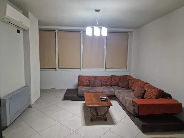 Tirane, jepet me qera apartament 2+1+BLK Kati 8, 113 m² 480 Euro (rruga e kavajes)