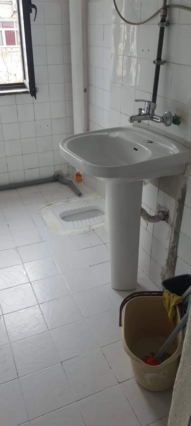 Tirane, jepet me qera apartament 1+1+BLK Kati 4, 48 m² 25.000 Leke (hysen loci)