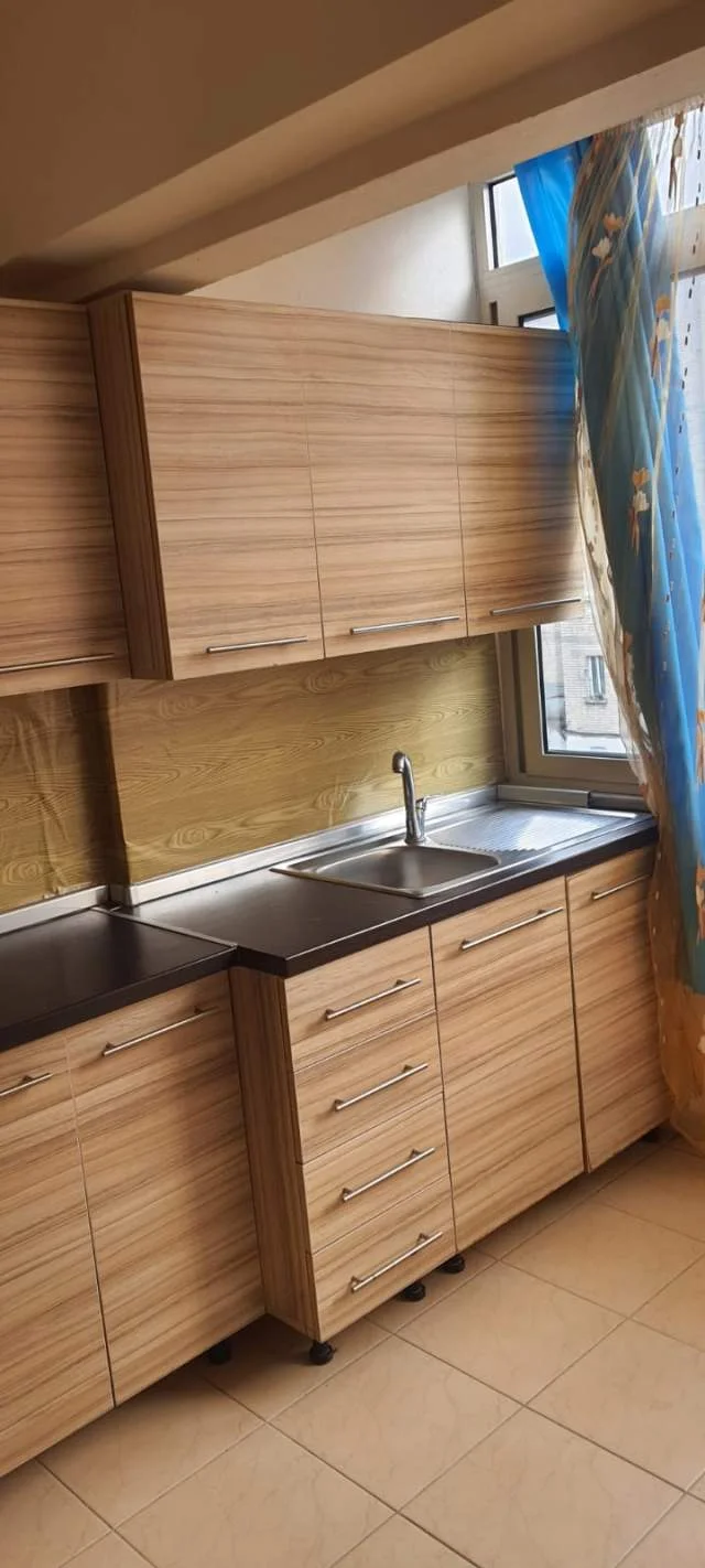 Tirane, jepet me qera apartament 1+1+BLK Kati 4, 48 m² 25.000 Leke (hysen loci)