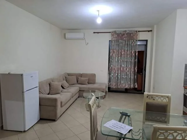 Tirane, jepet me qera apartament 1+1+BLK Kati 4, 65 m² 390 Euro (Rruga Bill Klinton prane Kodres se Diellit)