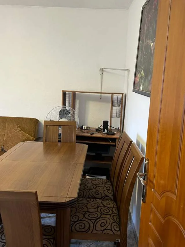 Tirane, jepet me qera apartament 2+1+BLK Kati 6, 100 m² 320 Euro (kastriotet)