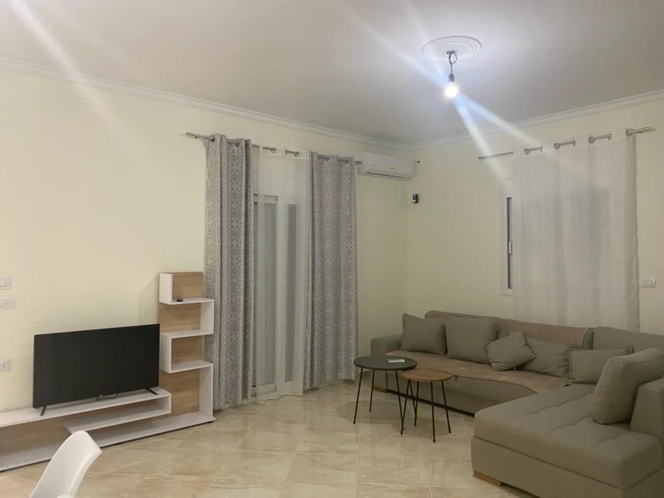 APARTAMENT 1+1 ME QERA NE COLE