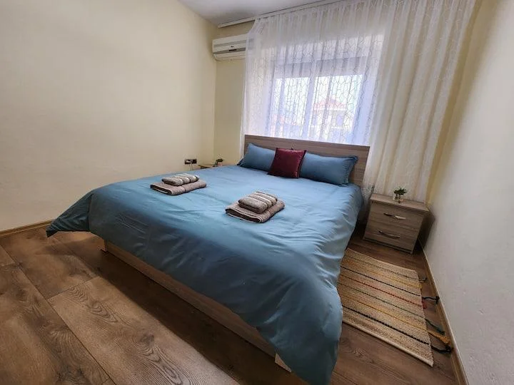 Tirane, jepet me qera apartament 1+1+Aneks+Ballkon Kati 2, 60 m² 500 € (Rr. Thanas Ziko)