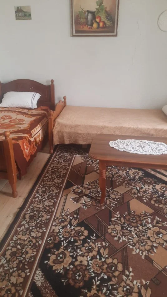 Shtepi me qera tek Pazari i Ri,