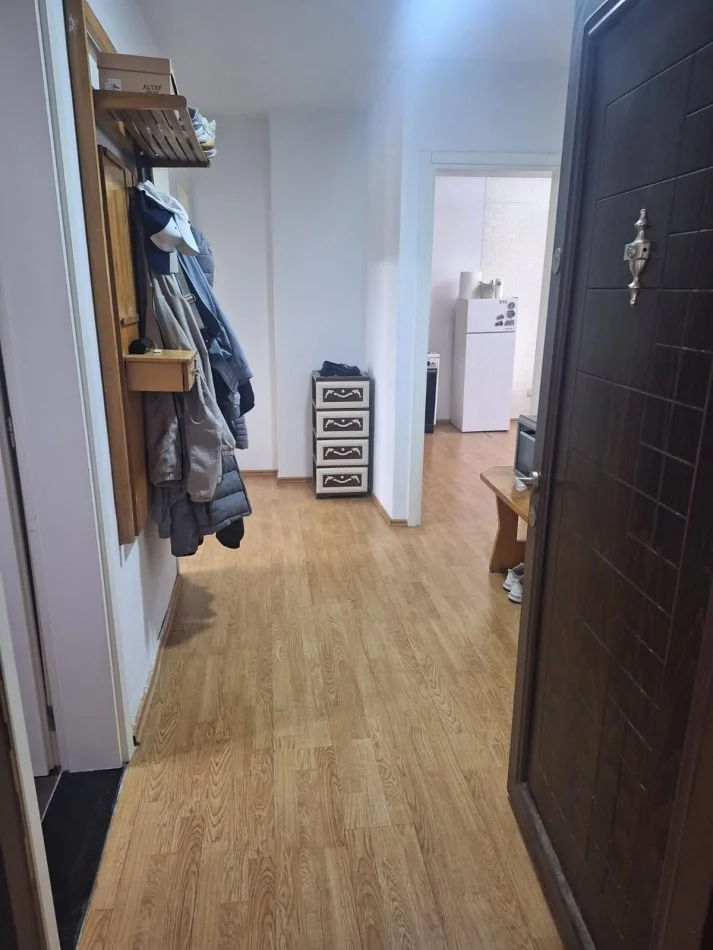 Tirane, jap me qera apartament 2+1 Kati 6, 66 m² 380 € (Rruga Niko Avrami zona Shkolla e Bashkume)