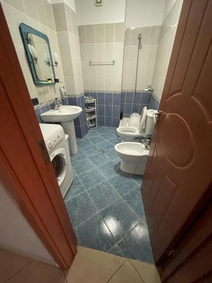 Tirane, shitet apartament 1+1, Kati 5, 57 m² (Fresku)