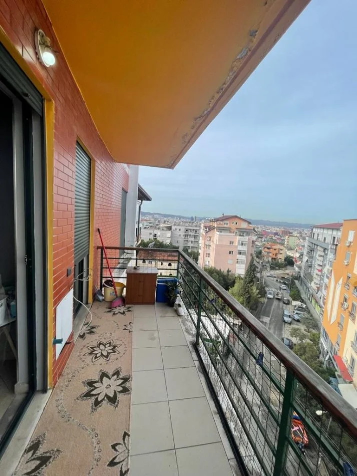 Tirane, shitet apartament 1+1, Kati 5, 57 m² (Fresku)