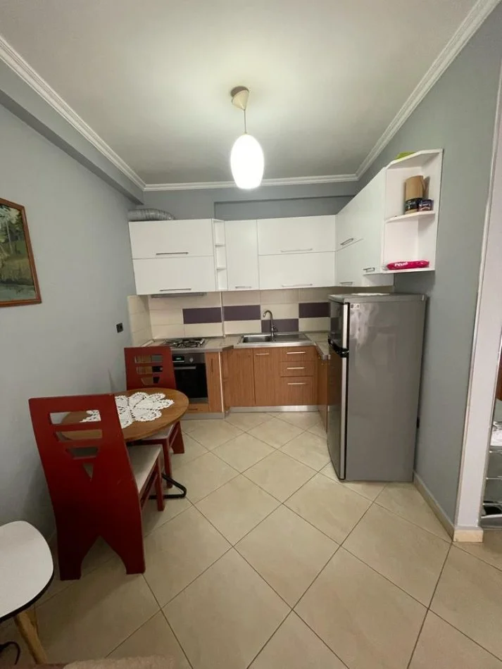 Tirane, shitet apartament 1+1, Kati 5, 57 m² (Fresku)