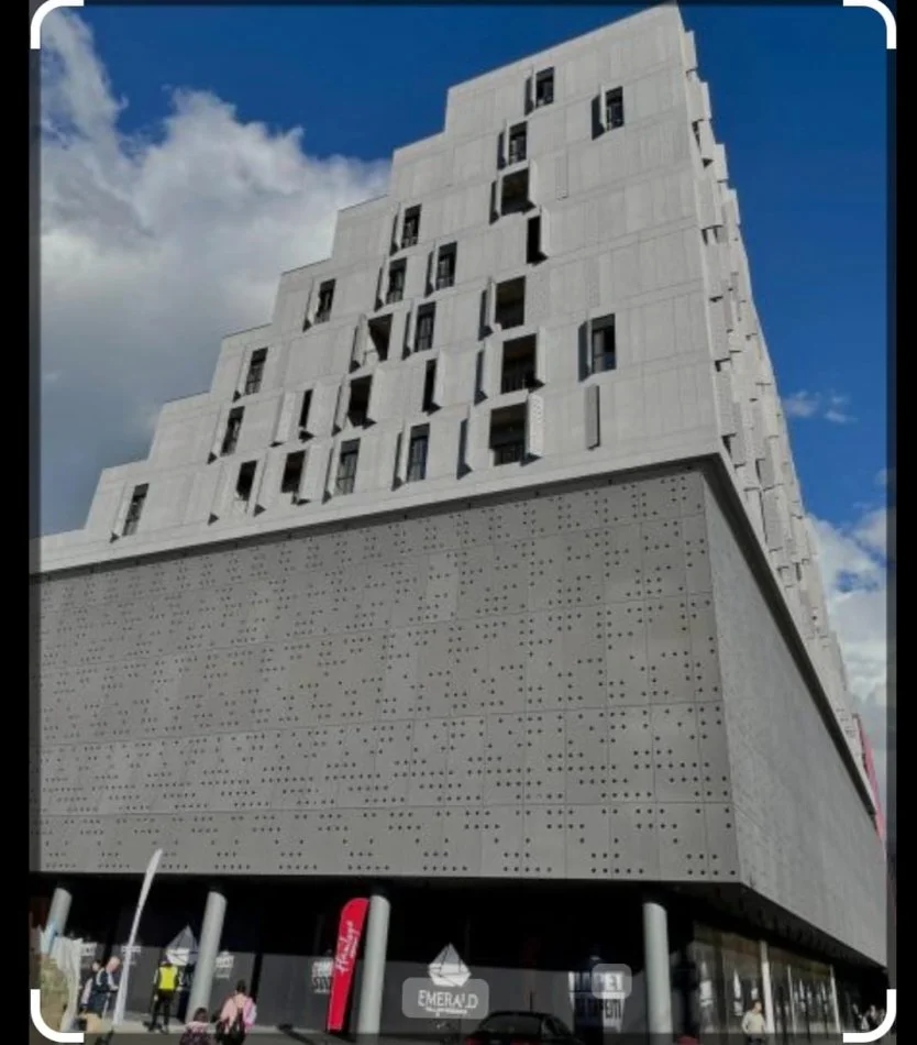 Tirane, shitet apartament 1+1+Ballkon, Kati 5, 80 m² 144,000 € (Medreseja)