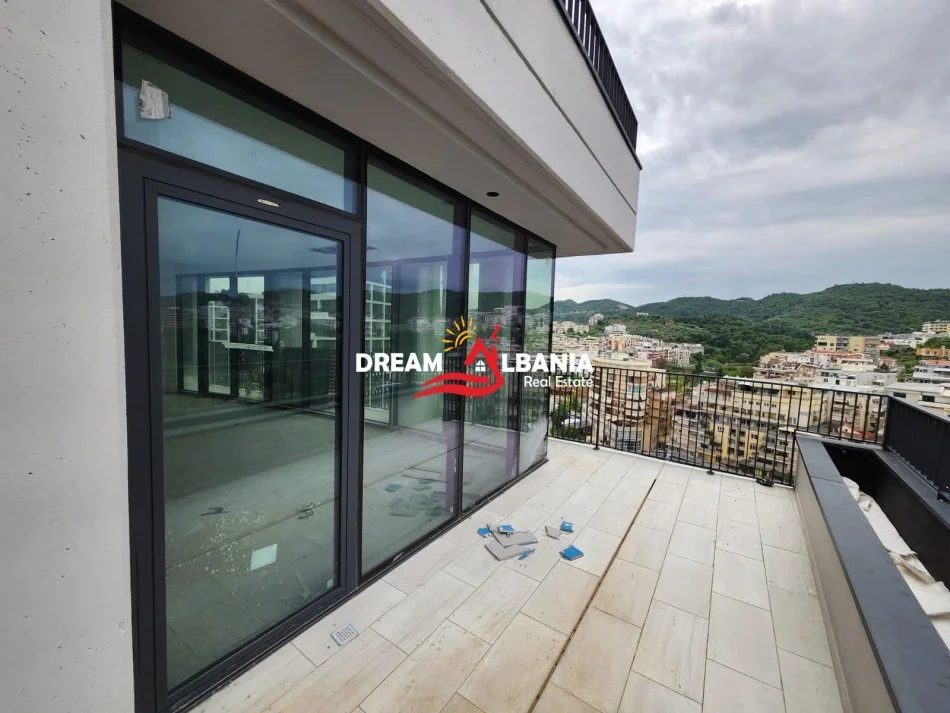 Tirane, shitet apartament 2+1 Kati 13, 150 m² 521330 € (tek Lake View prane Liqenit)