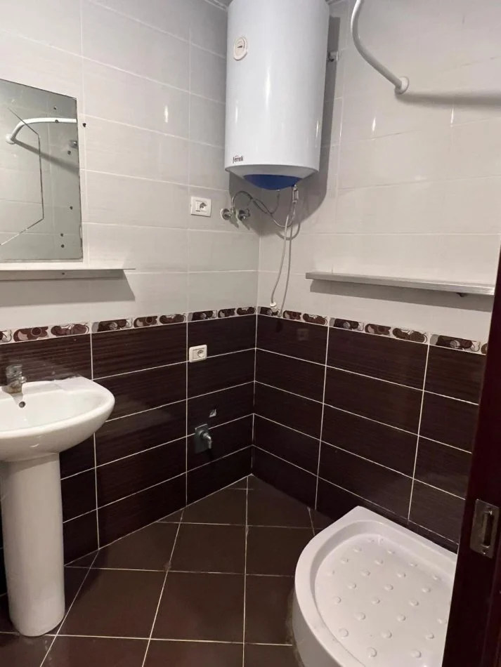 Tirane, jepet me qera apartament 2+1, Kati 2, 82 m² 350 € (Teodor Keko , Astir)