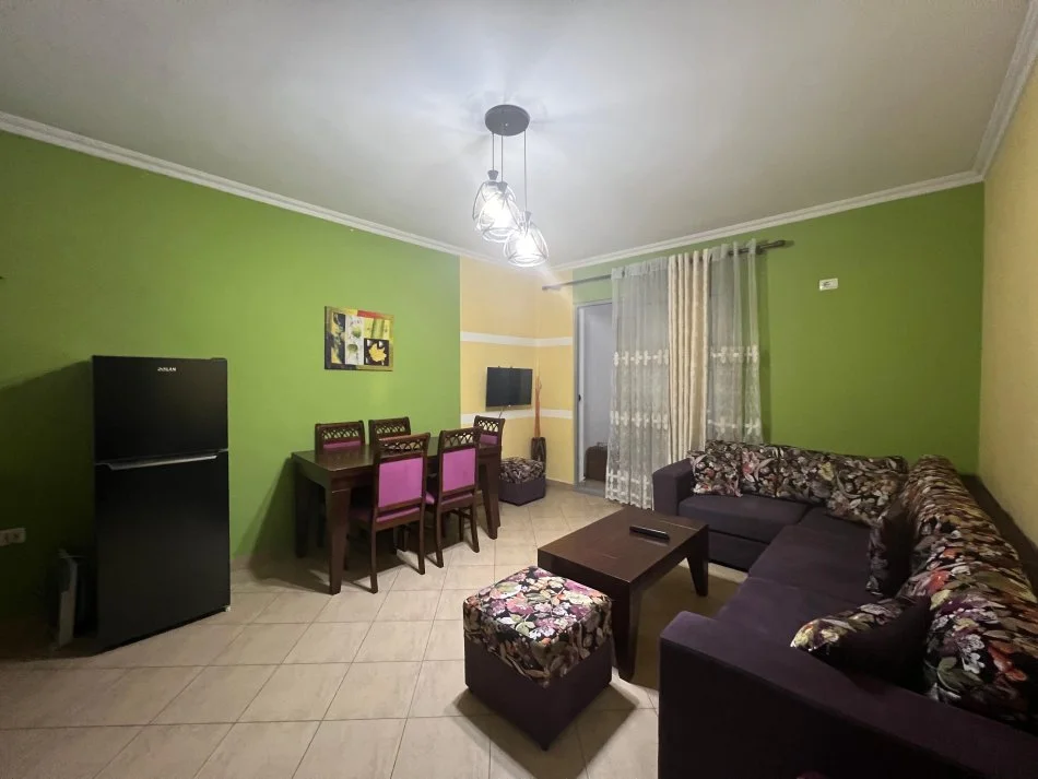 Tirane, jepet me qera apartament Kati 2, 75 m² 400 € 