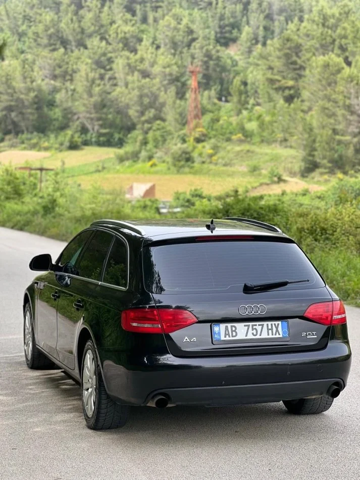 Elbasan, shes me portobagazh AUDI A4 Benzin+Gaz, e zeze automatik Kondicioner 270.000 km