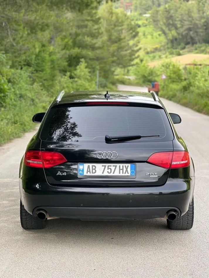 Elbasan, shes me portobagazh AUDI A4 Benzin+Gaz, e zeze automatik Kondicioner 270.000 km