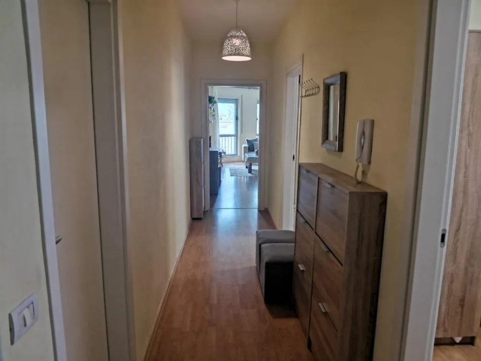 Tirane, shitet apartament Kati 4, 145.000 € 