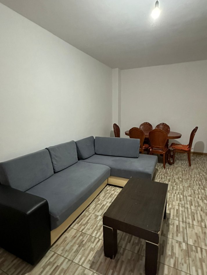 Tirane, jepet me qera apartament 1+1+Ballkon Kati 6, 50 m² 35.000 € (Rruga Mikel Maruli)
