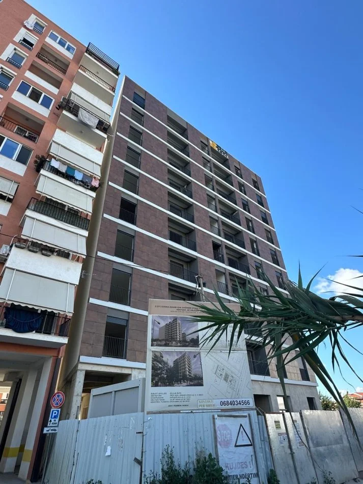 Tirane, shitet apartament 1+1 Kati 7, 70 m² 94.500 € (Rruga Sokrat Miho)