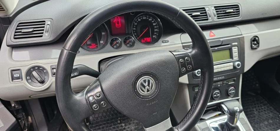 Tirane, shes makine wolsvagen Nafte, ULJE DRASTIKE