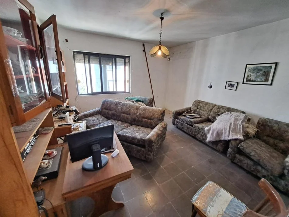 Tirane, shitet apartament 2+1 Kati 5, 76 m² 90.000 € (ali demi)