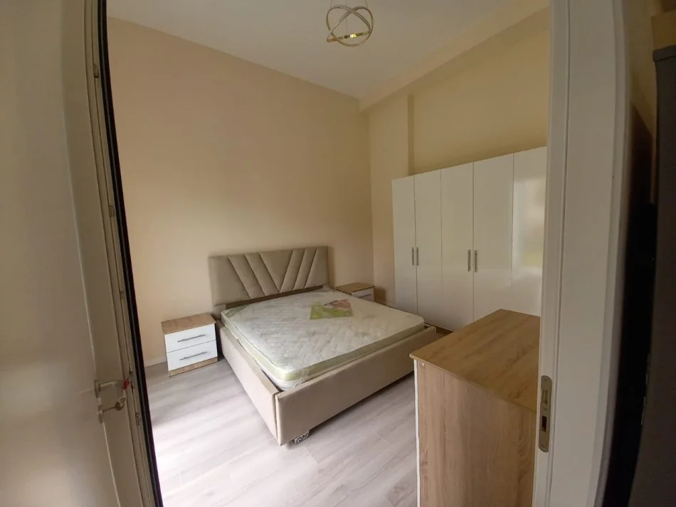 Tirane, jepet me qera apartament 1+1 Kati 0, 60 m² 500 € (Kodra e Diellit)
