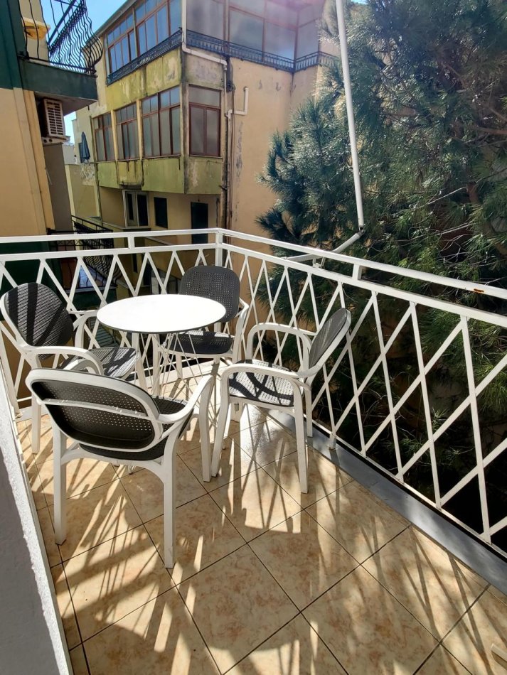 Durres, jepet me qera apartament ne plazh 2+1+Ballkon Kati 3, 75 m² 85 € (Shkembi i Kavajes)