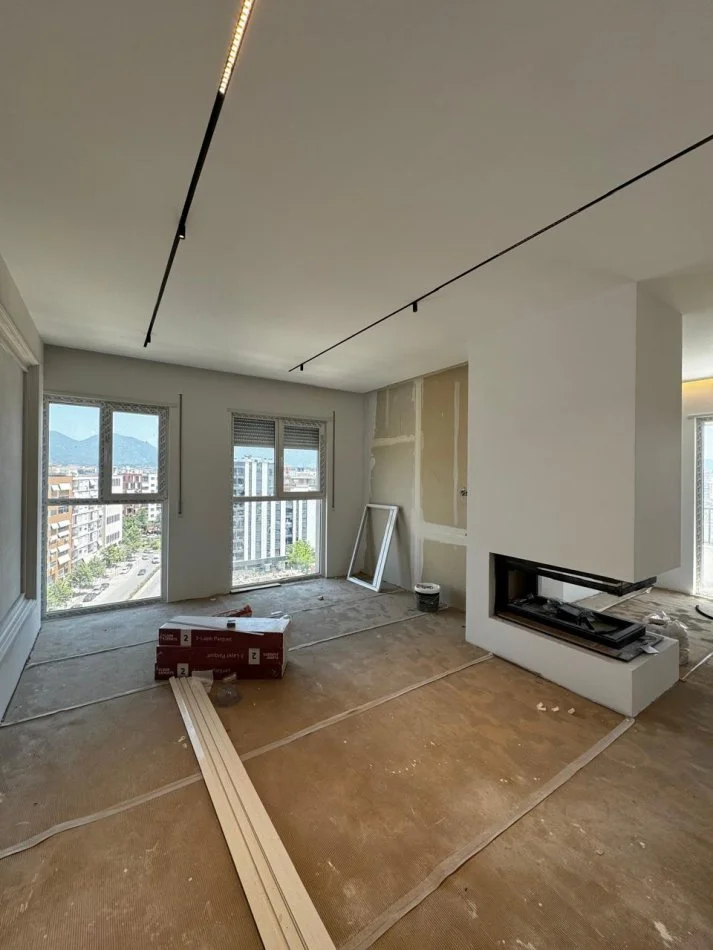 Tirane, shitet apartament 3+1 Kati 9, 130 m² 210.000 € (Bulevardi Migjeni)