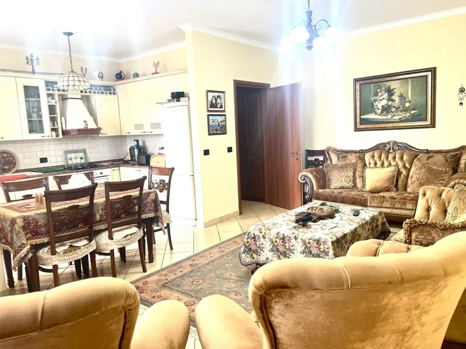 Shqiperi, shitet 1+1+Ballkon Kati 6, 78 m² 99.000 € (Fresk)