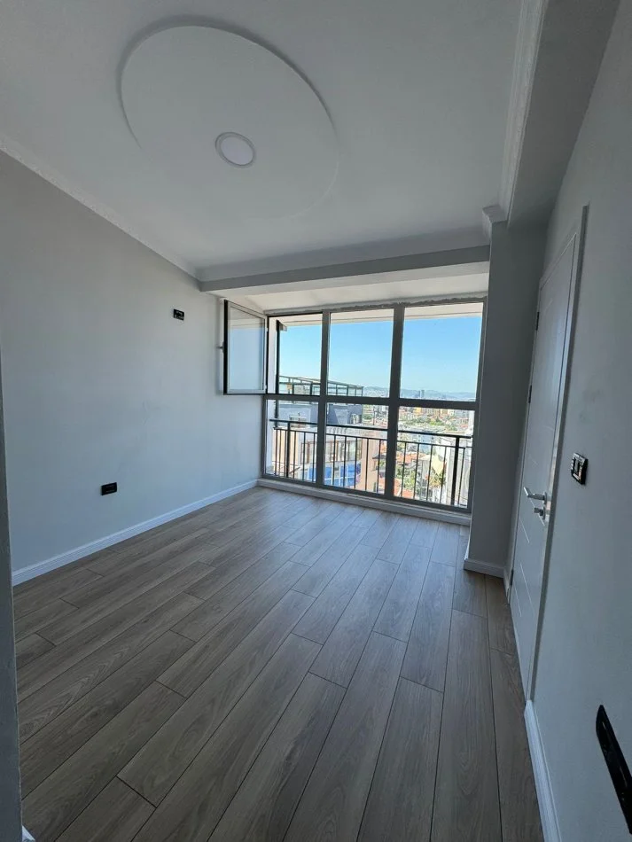 Tirane, shes apartament 2+1+Ballkon Kati 8, 121 m² 133.000 € (Fresk)