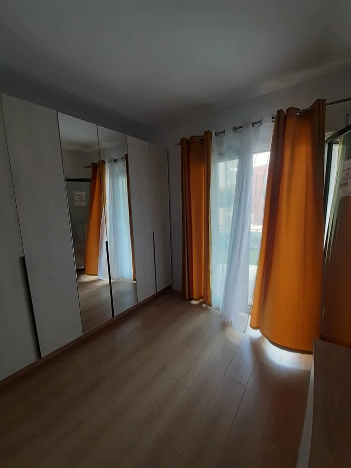 jepet me qera apartament 2+1 Kati 0, 94 m² 600 € (Kodra e Diellit)