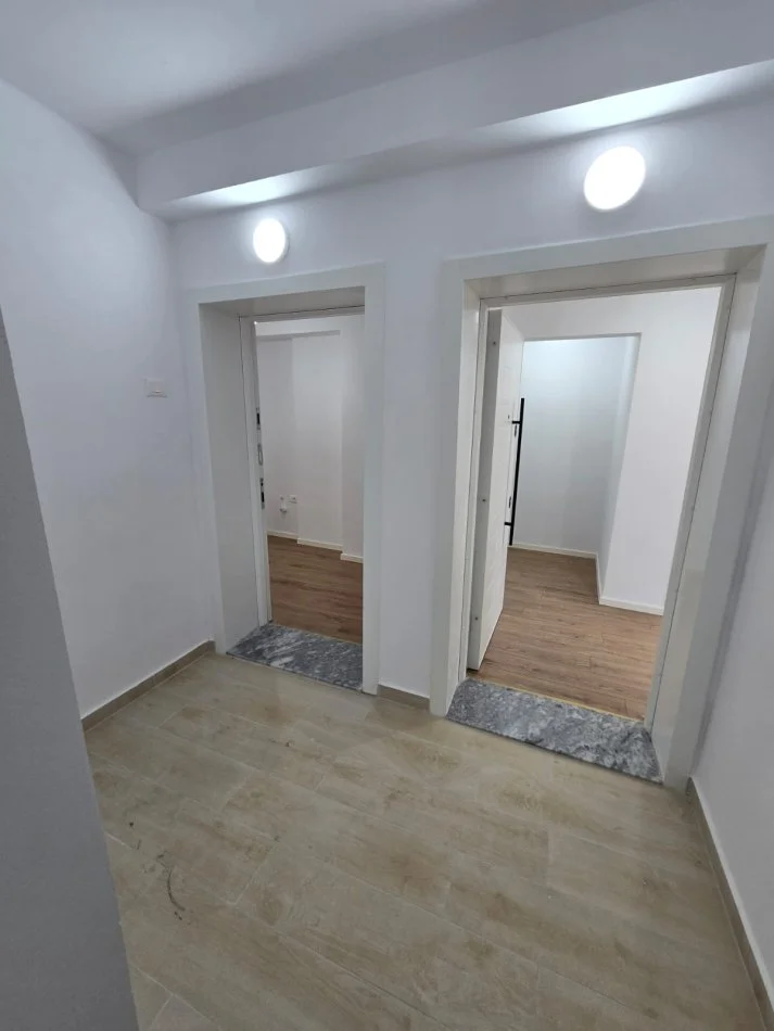 Tirane, shitet apartament 2+1+Ballkon Kati 3, 73 m² 173.000 € (Rruga Elbasanit)