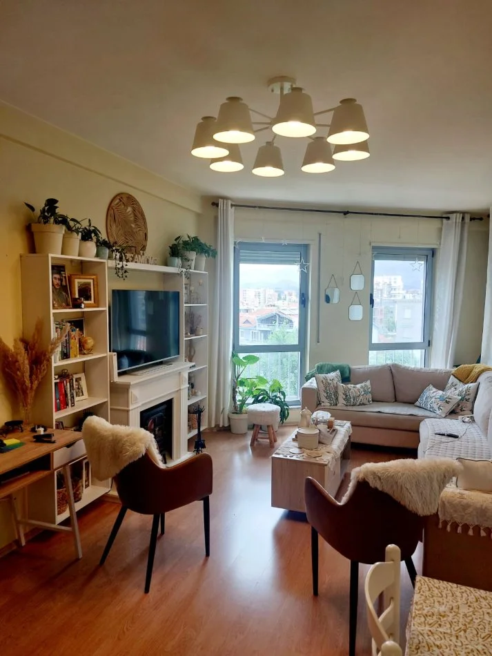 Tirane, shitet apartament 2+1 Kati 4, 95 m² 170.000 € (parku)