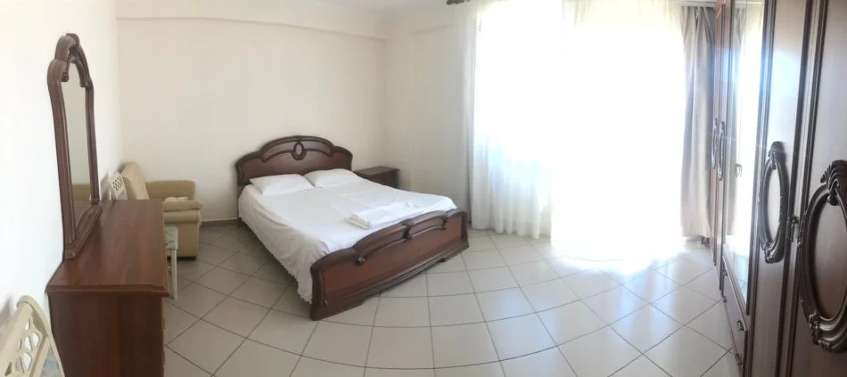 Tirane, jepet me qera apartament 2+1+Ballkon Kati 7, 108 m² 550 € (Rruga e Kavajes)