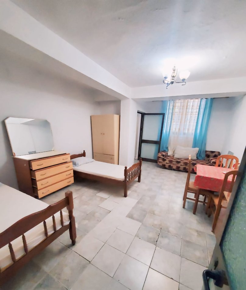 Tirane, jepet me qera garsonier 1+1 Kati 1, 23.000 € (rruga e kavajes)