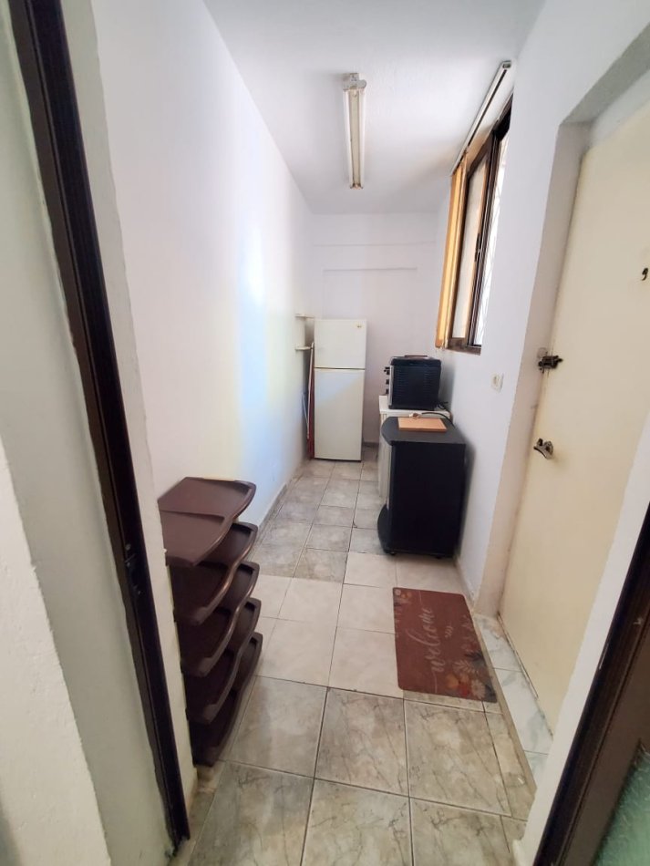 Tirane, jepet me qera garsonier 1+1 Kati 1, 23.000 € (rruga e kavajes)