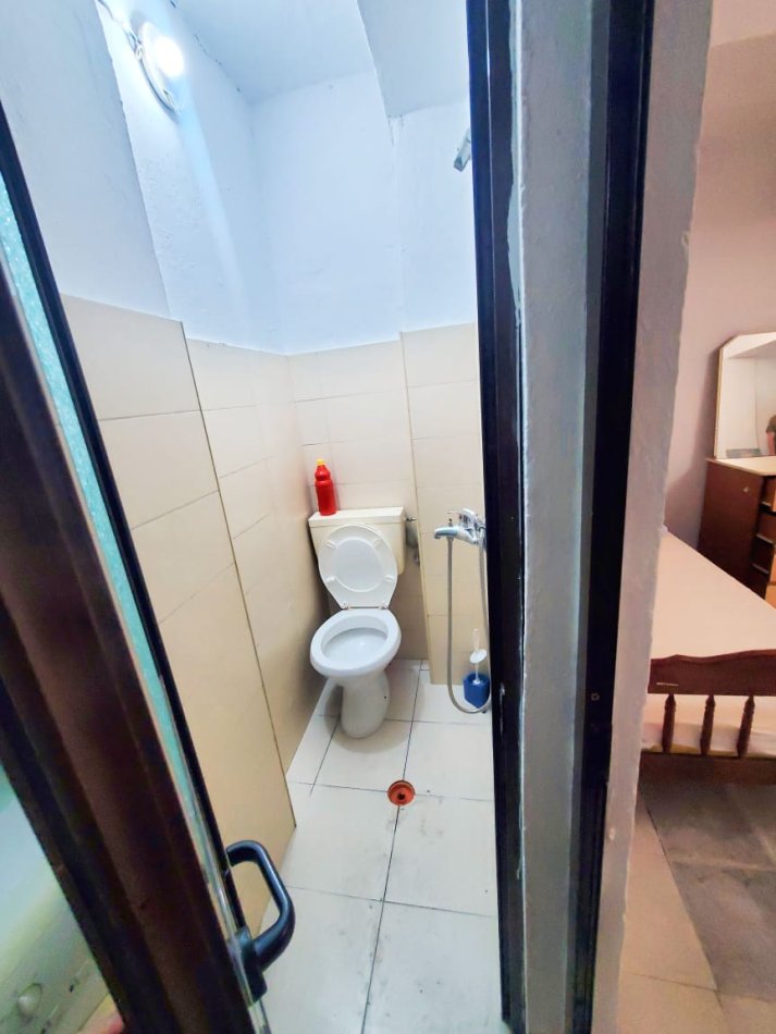Tirane, jepet me qera garsonier 1+1 Kati 1, 23.000 € (rruga e kavajes)