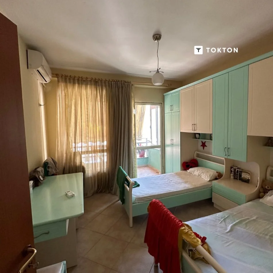 Tirane, shes apartament 2+1+2+Ballkon Kati 7, 115 m² 160.000 € (Rruga 5 Maj Tirane)