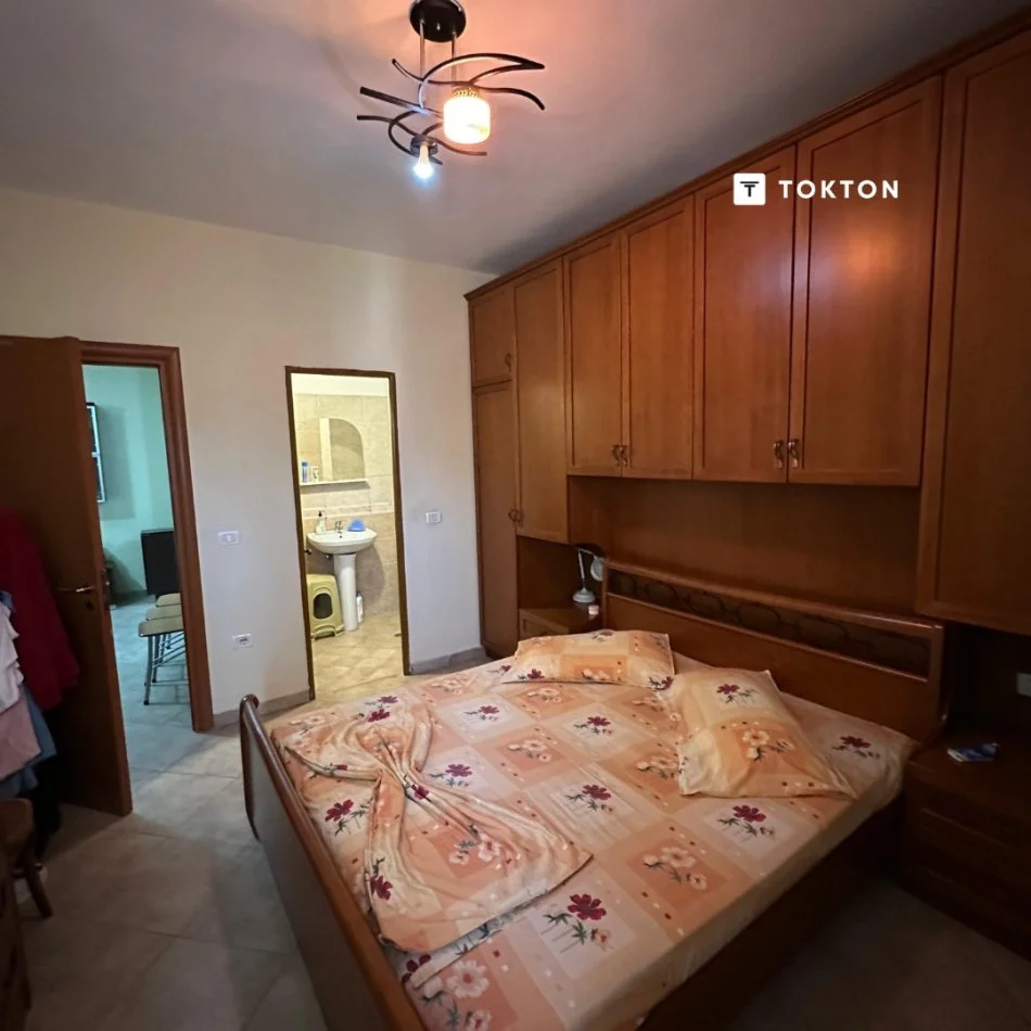 Tirane, shes apartament 2+1+2+Ballkon Kati 7, 115 m² 160.000 € (Rruga 5 Maj Tirane)