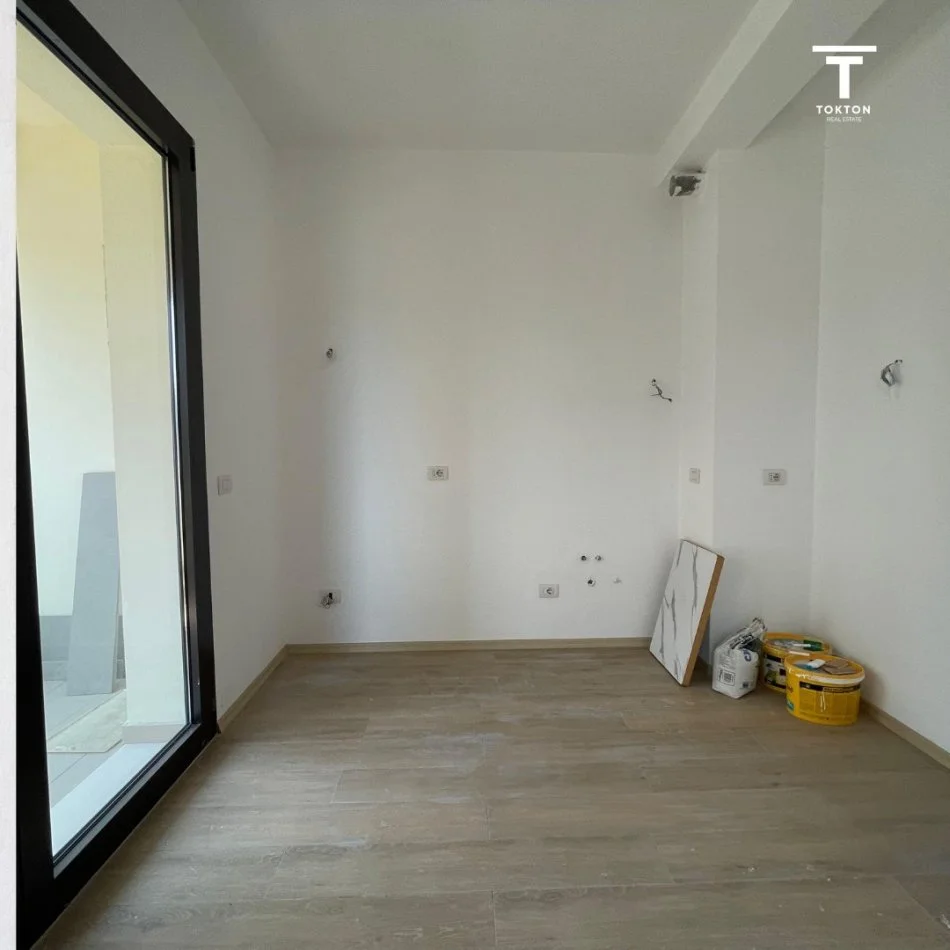 Shes apartament 2+1+2+ 2 Poste Parkimi Kati 5, 124 m² 322.400 € (Rruga e Kosovareve)