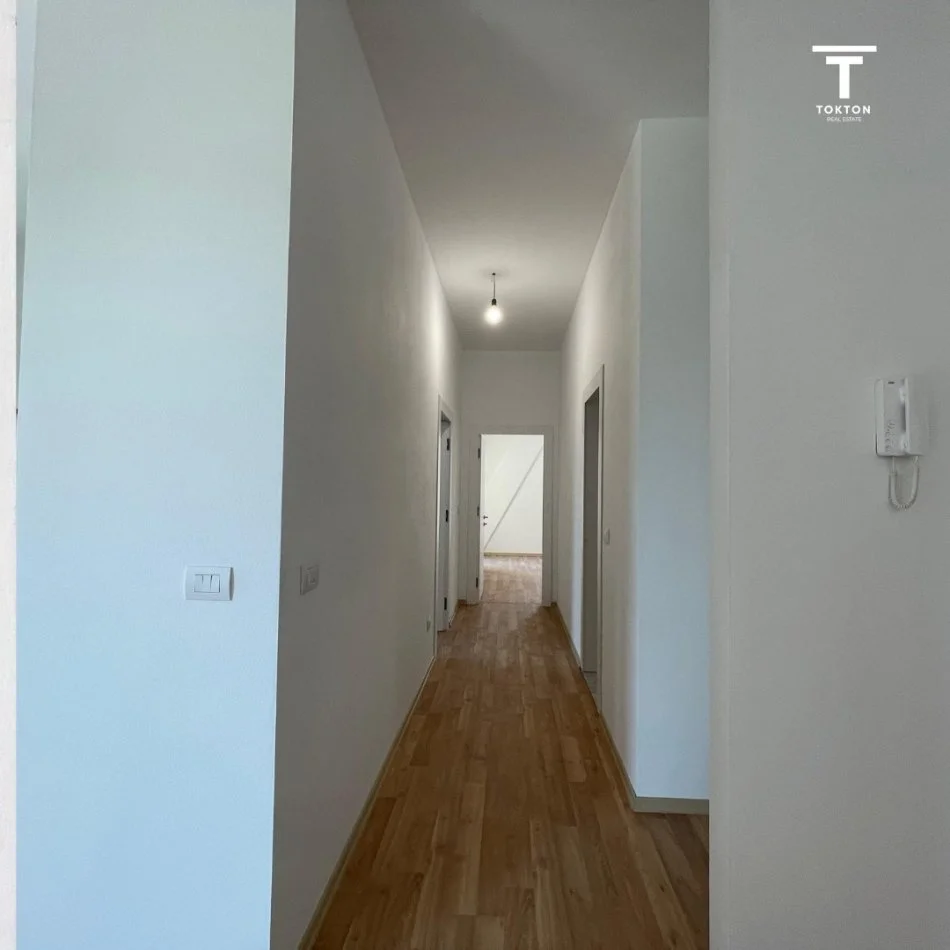 Shes apartament 2+1+2+ 2 Poste Parkimi Kati 5, 124 m² 322.400 € (Rruga e Kosovareve)