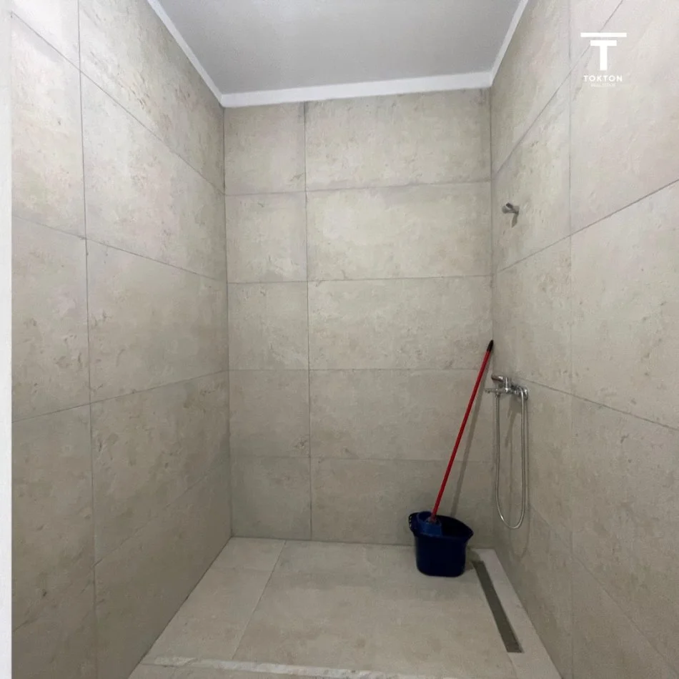 Shes apartament 2+1+2+ 2 Poste Parkimi Kati 5, 124 m² 322.400 € (Rruga e Kosovareve)