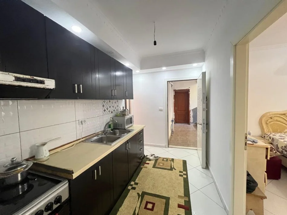 Tirane, shitet apartament 1+1 Kati 1, 47 m² 65.000 € 