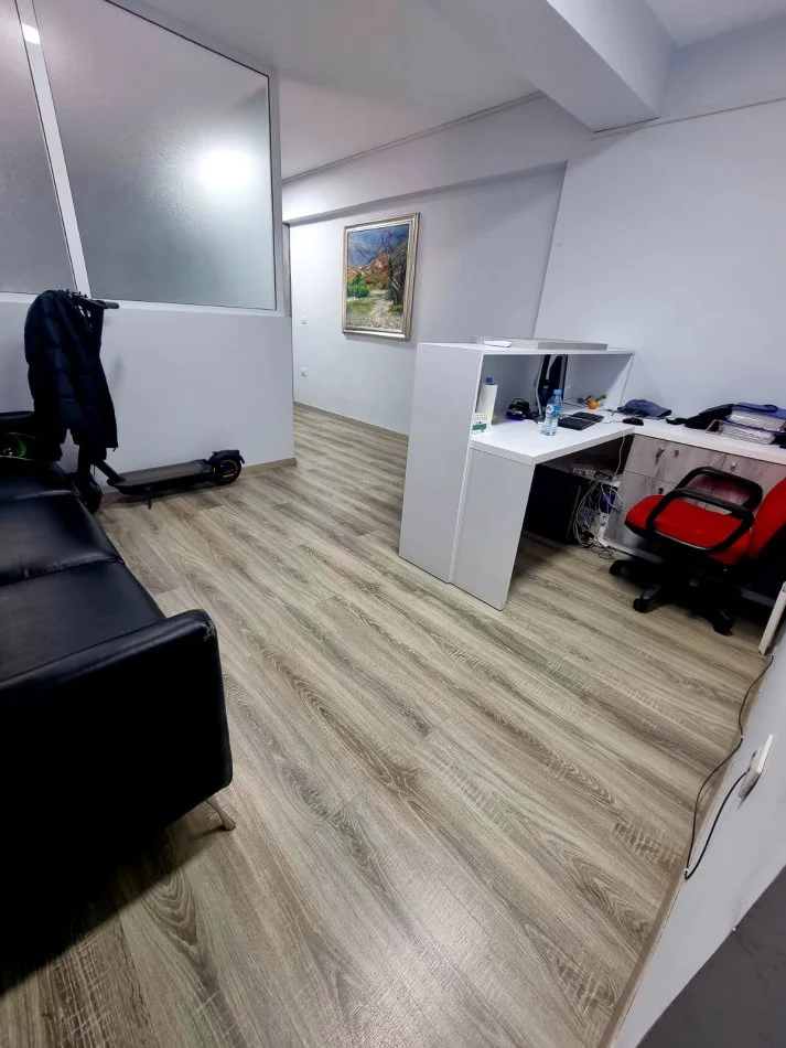 Happy Home jep me qira Zyre prane Bllokut 4+1+Ballkon Kati 2, 133 m² 1.000 € (Bllok)