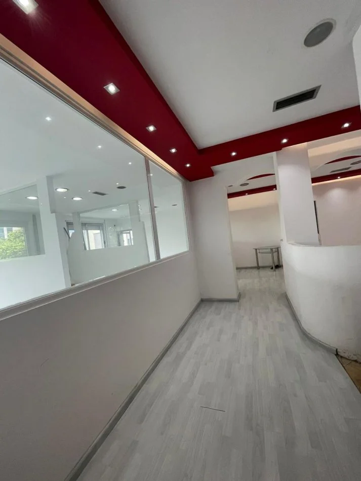 Casa Italia, qira ambient biznesi Kati 1, 152 m² 1000 €